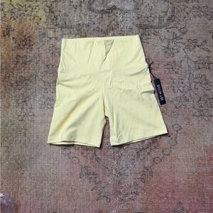 BNWT SET Active High-Waisted Yellow Biker Shorts